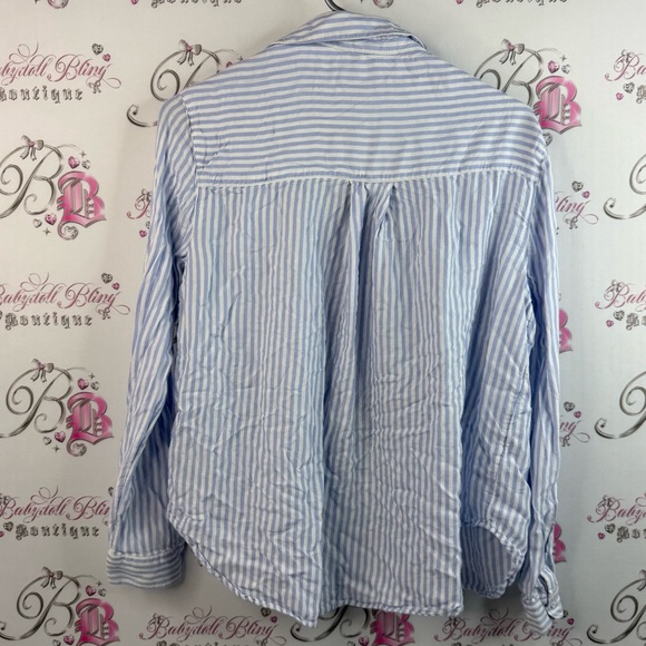 beachlunchlounge long sleeve button up Light Blue and White Striped Shirt - Picture 2 of 12